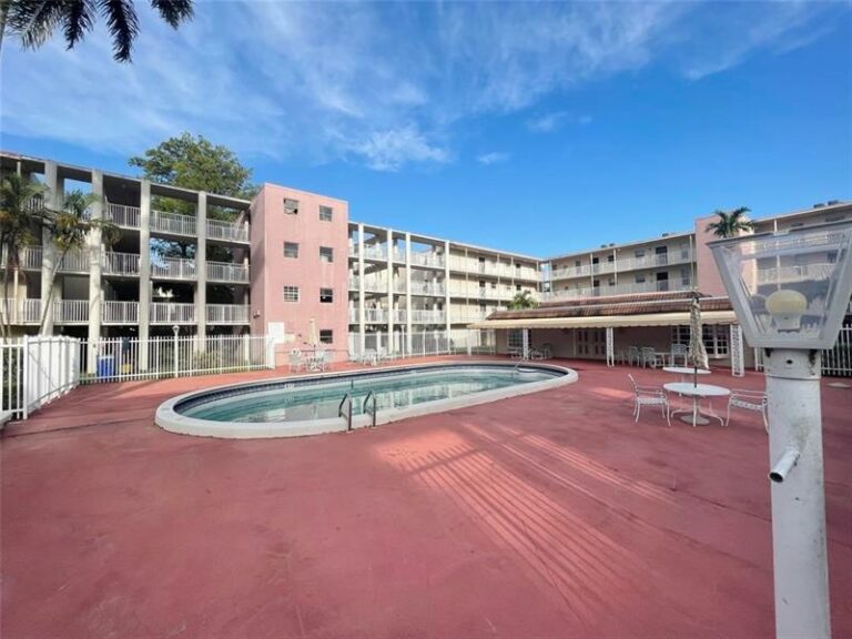 2800NW-56th-Ave-#E302-Lauderhill