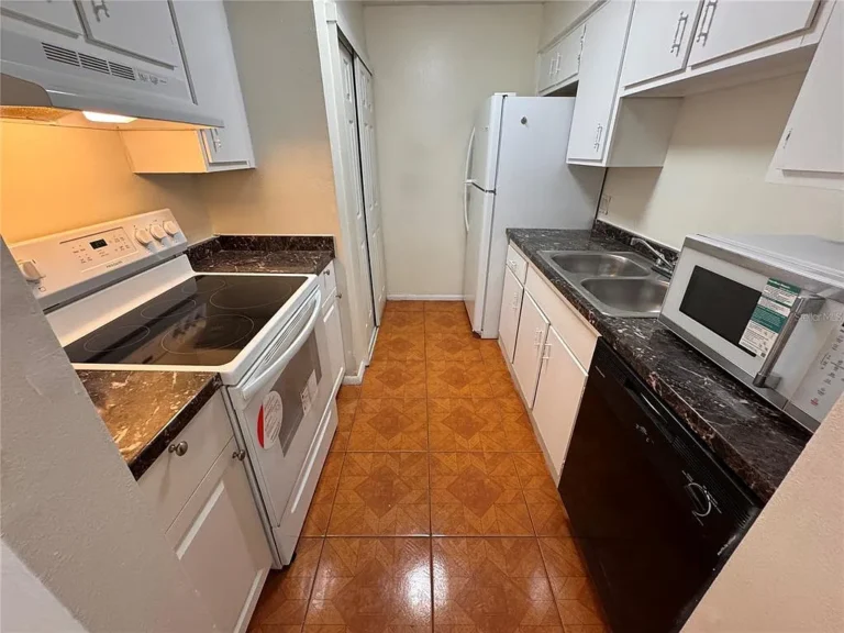 5504-POKEWEED-CT-154-Tampa