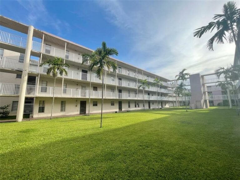 2800-NW-56th-Ave-#G407