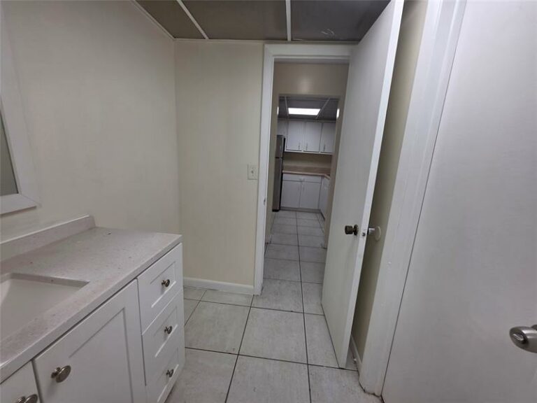 2800NW-56th-Ave-#E302-Lauderhill