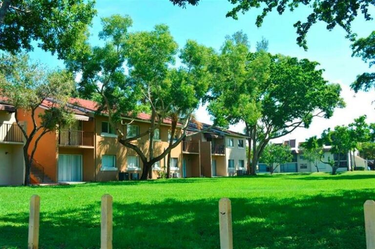 1163Lake-Terry-Dr-#L-West-Palm-Beach