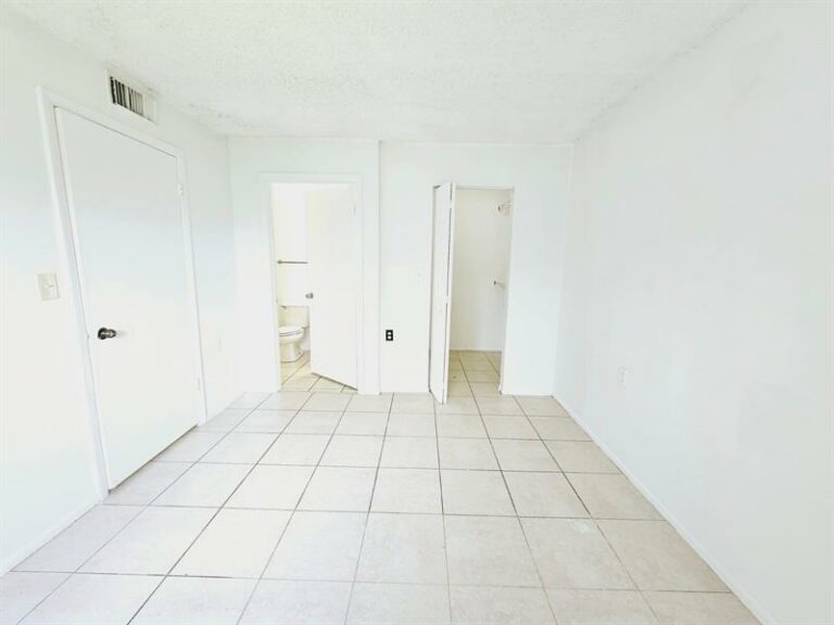 1163Lake-Terry-Dr-#L-West-Palm-Beach