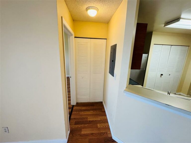 3449-NW-44th-St-#202-Lauderdale-Lakes