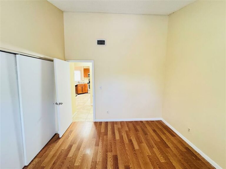 3449-NW-44th-St-#202-Lauderdale-Lakes