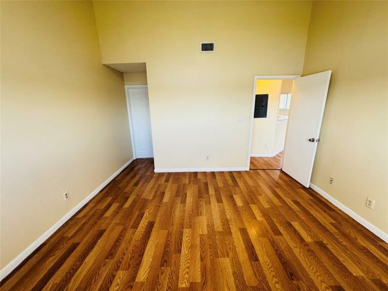 3449-NW-44th-St-#202-Lauderdale-Lakes