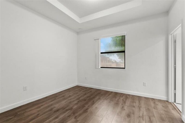 340-NE-208th-Ter-#340-Miami