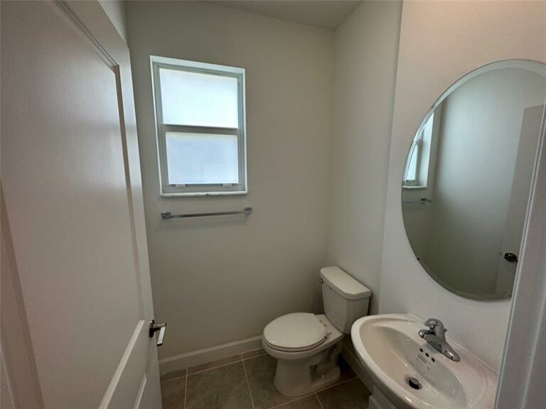 2437-NW-131st-Cir-Miami