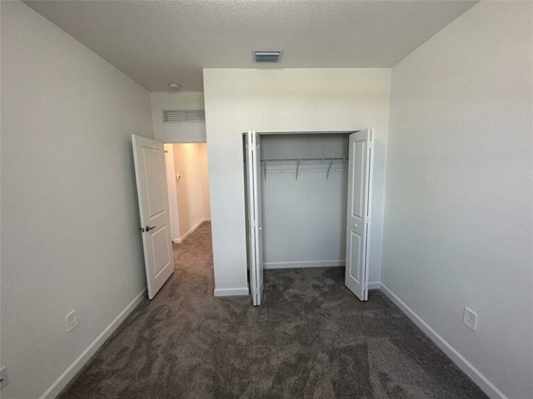 2437-NW-131st-Cir-Miami